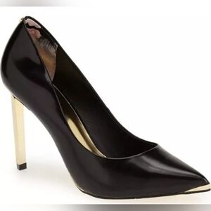 Ted Baker London Elvina Black and Gold Classic Pump Heel Size 40.5